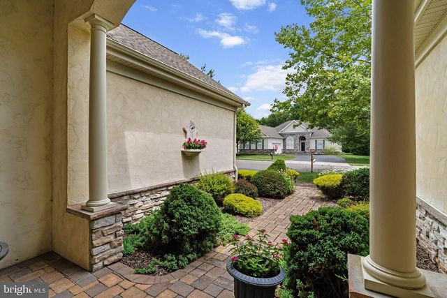 11 SANIBEL LN, Barnegat, NJ 08005