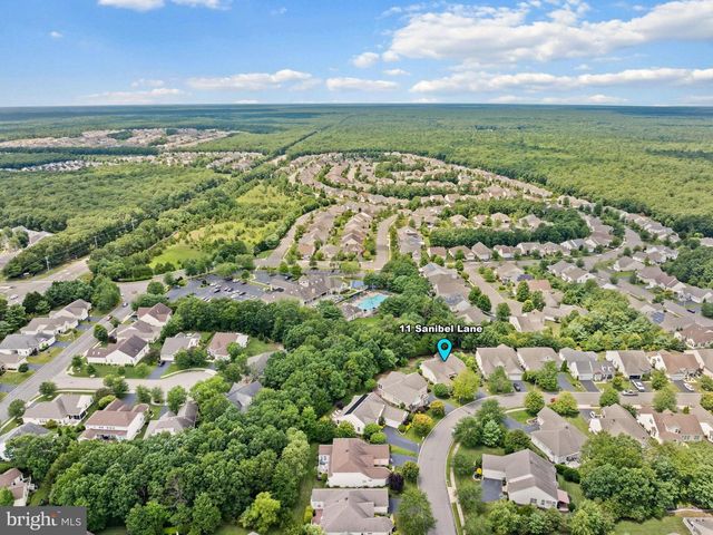 11 SANIBEL LN, Barnegat, NJ 08005