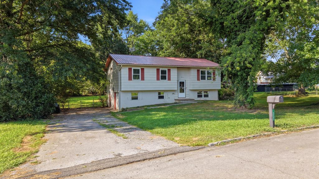 3245 Headrick Lane SE, Cleveland, TN 37323