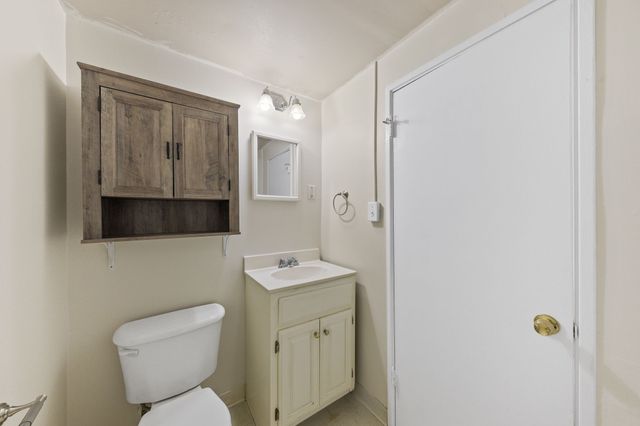 521 Hawkins Rd Apt 3, Clarksville, TN 37040