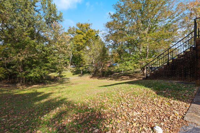 521 Hawkins Rd Apt 3, Clarksville, TN 37040