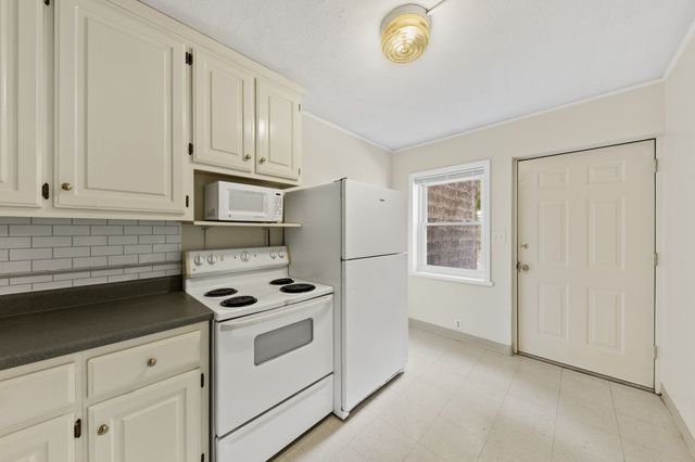 521 Hawkins Rd Apt 3, Clarksville, TN 37040