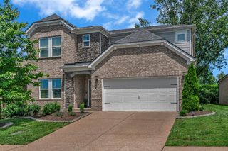 4937 Riverbank Dr, Hermitage, TN 37076