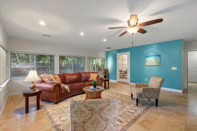 1097 Ewa Pl, Kihei, HI 96753