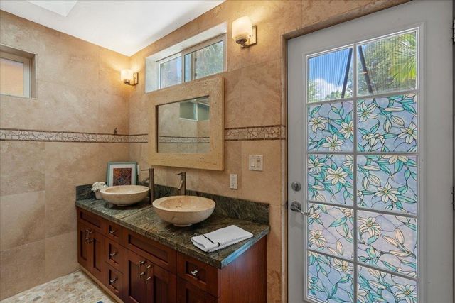 1097 Ewa Pl, Kihei, HI 96753