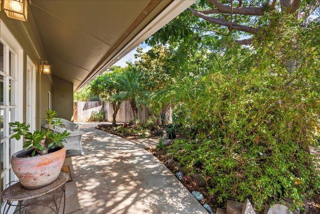 1097 Ewa Pl, Kihei, HI 96753