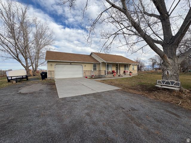 231 E NORTH ST, Grantsville, UT 84029