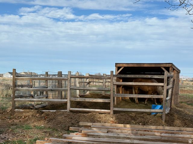 231 E NORTH ST, Grantsville, UT 84029