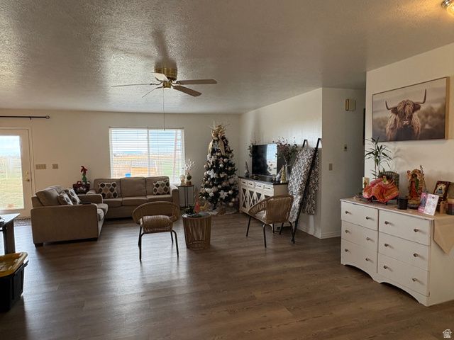 231 E NORTH ST, Grantsville, UT 84029