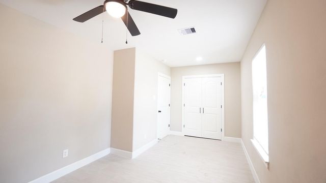 1206-B Pinewood Lane, Pasadena, TX 77502