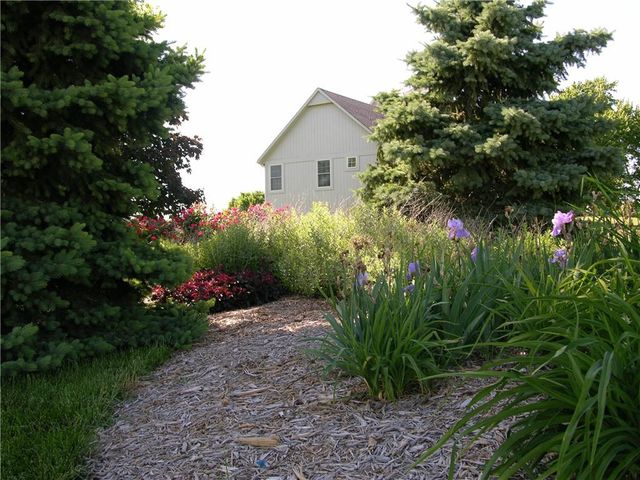 23119 Pawnee Road, Bucyrus, KS 66013