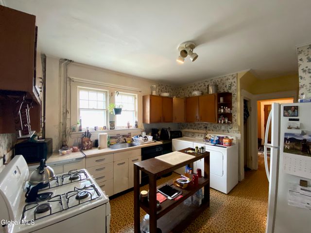 2513 15th Street, Troy, NY 12180