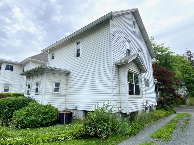 2513 15th Street, Troy, NY 12180