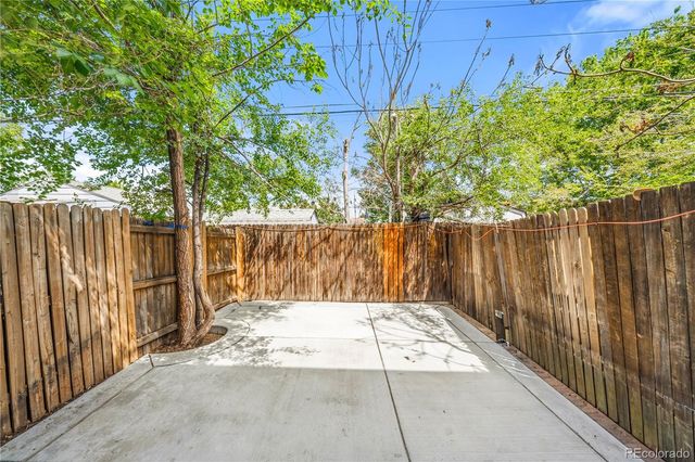 7836 Monaco Street E, Commerce City, CO 80022