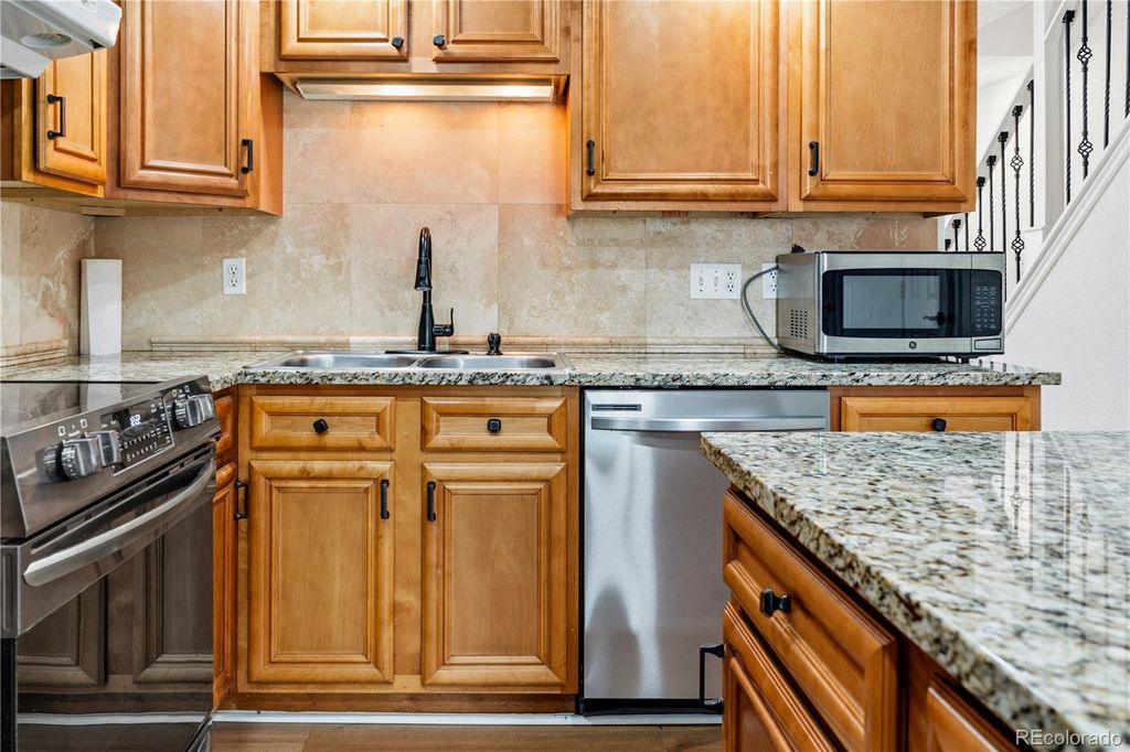 7836 Monaco Street E, Commerce City, CO 80022