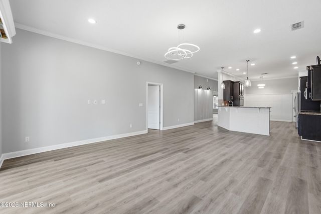 144 PRINCE ALBERT Avenue, St. Johns, FL 32259