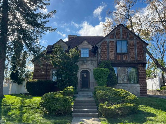 120 Ottawa Drive, Pontiac, MI 48341