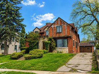 120 Ottawa Drive, Pontiac, MI 48341