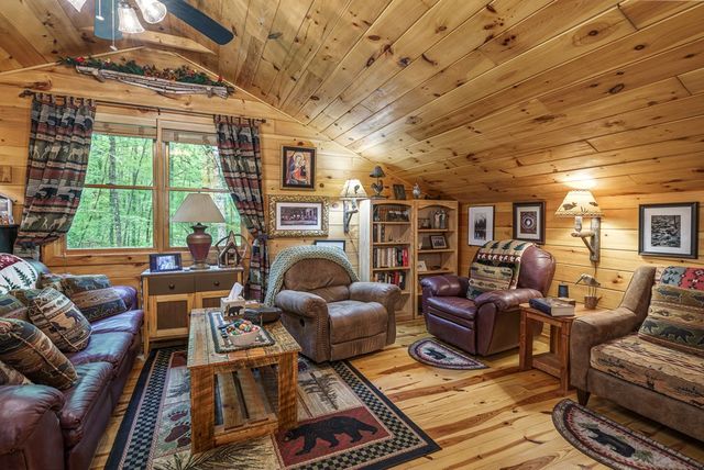 267 Laurelwood Circle, Murphy, NC 28906