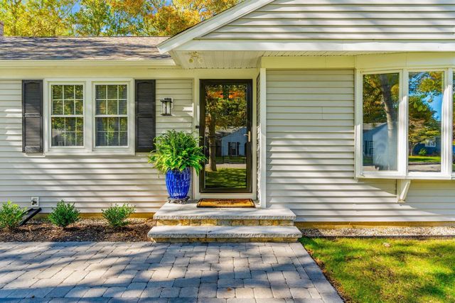 315 Prince Hinckley Road, Centerville, MA 02632