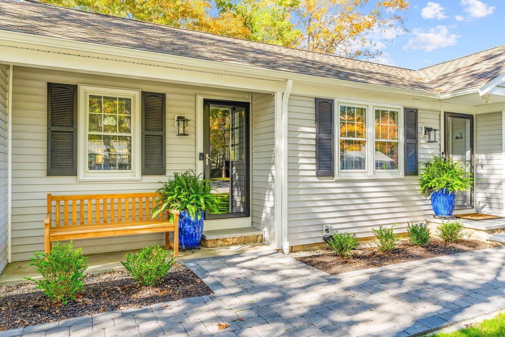 315 Prince Hinckley Road, Centerville, MA 02632