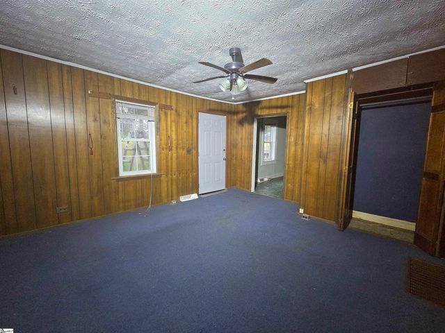 175 Long Road, Piedmont, SC 29673