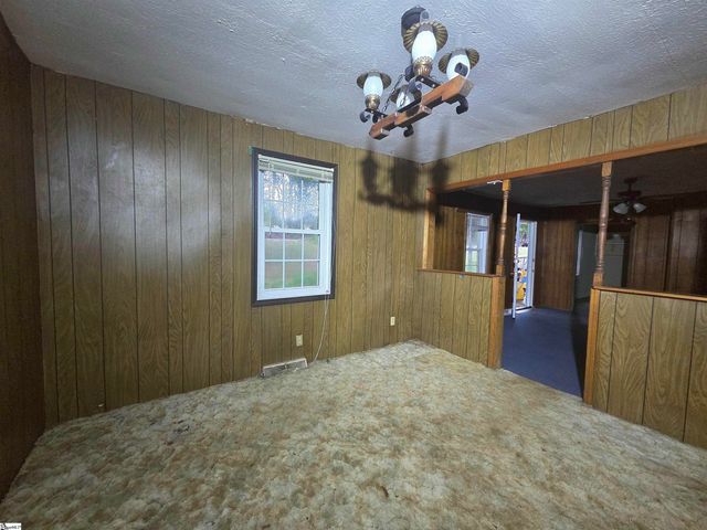 175 Long Road, Piedmont, SC 29673