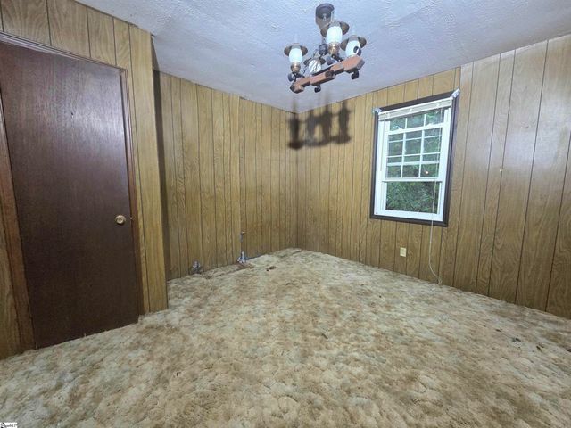 175 Long Road, Piedmont, SC 29673