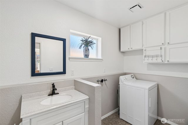 5606 39th Avenue SE, Lacey, WA 98503