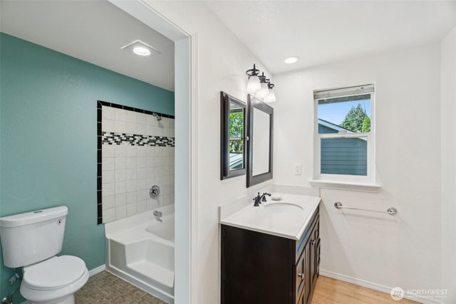 5606 39th Avenue SE, Lacey, WA 98503