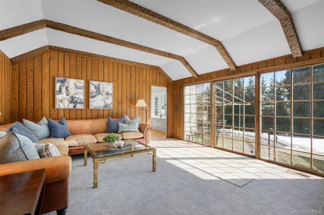 35 Byron Lane, Larchmont, NY 10538