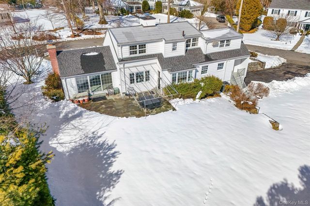 35 Byron Lane, Larchmont, NY 10538