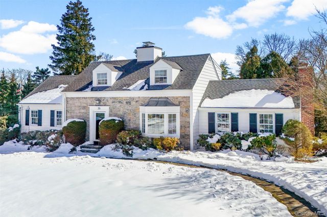 35 Byron Lane, Larchmont, NY 10538