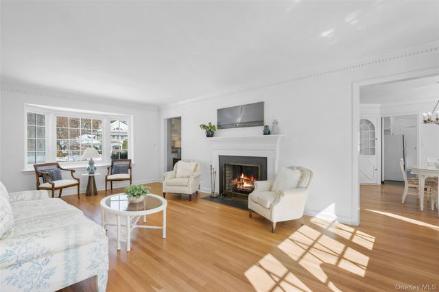 35 Byron Lane, Larchmont, NY 10538