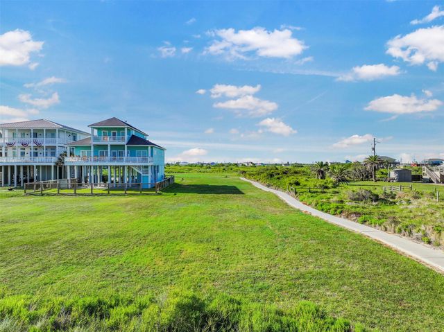 1220 Crystal Dunes Way, Crystal Beach, TX 77650