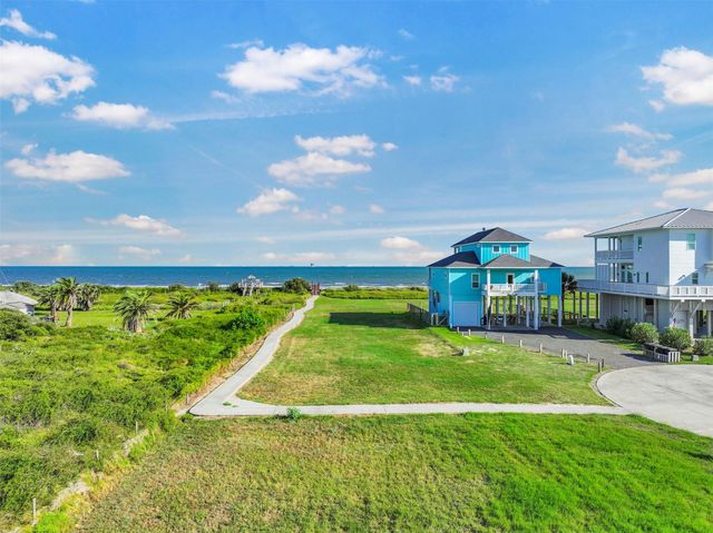 1220 Crystal Dunes Way, Crystal Beach, TX 77650