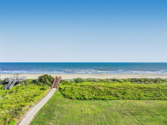 1220 Crystal Dunes Way, Crystal Beach, TX 77650