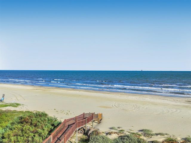1220 Crystal Dunes Way, Crystal Beach, TX 77650