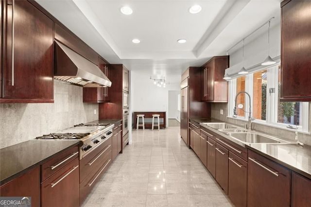 4094 Columns Drive SE, Marietta, GA 30067