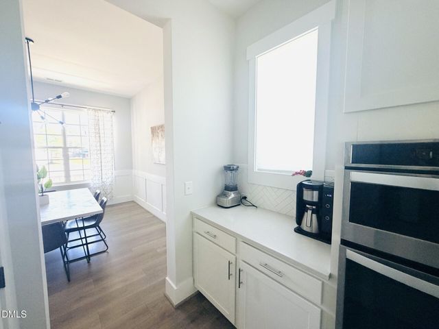 212 Moore Hill Way, Holly Springs, NC 27540