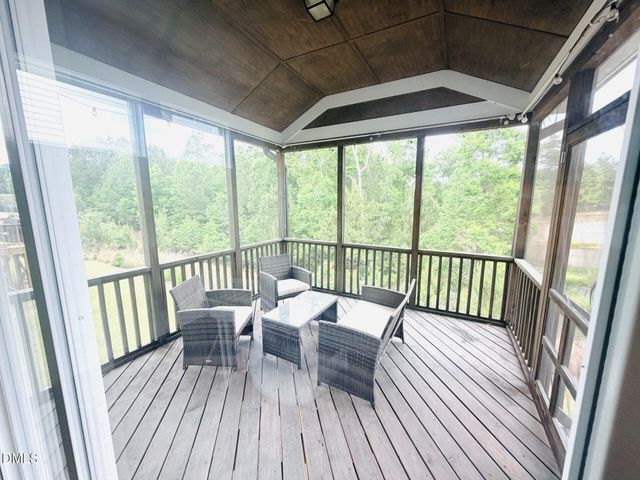 212 Moore Hill Way, Holly Springs, NC 27540