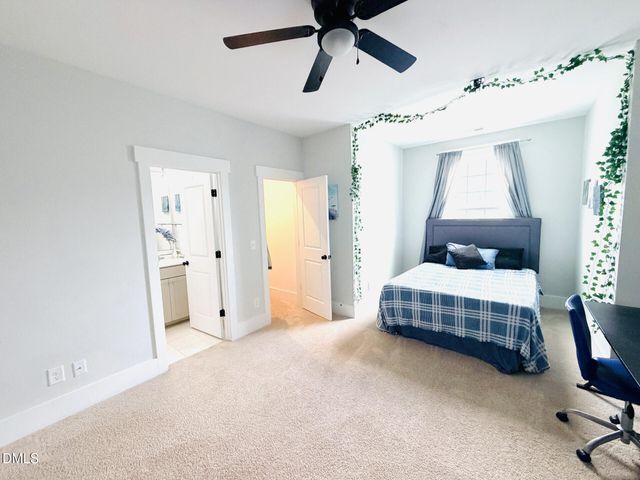 212 Moore Hill Way, Holly Springs, NC 27540