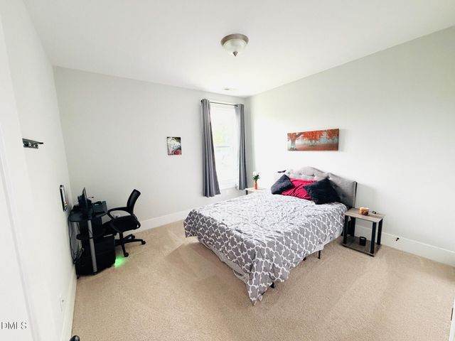 212 Moore Hill Way, Holly Springs, NC 27540