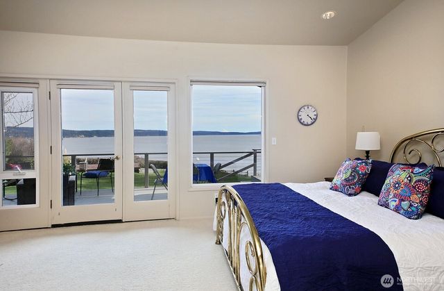 2693 North Bluff Road, Greenbank, WA 98253