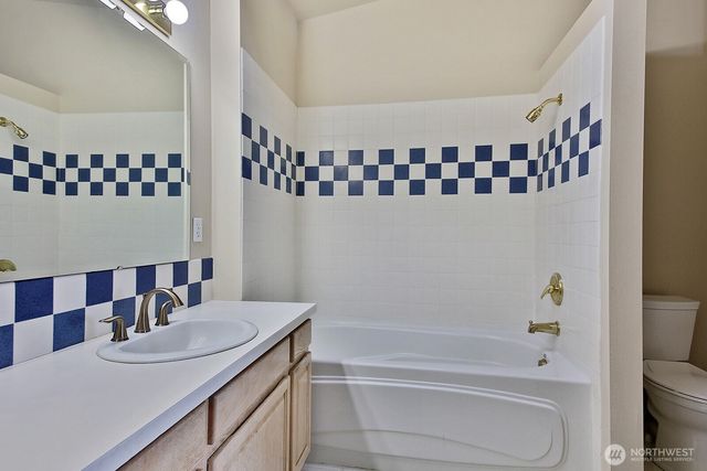2693 North Bluff Road, Greenbank, WA 98253