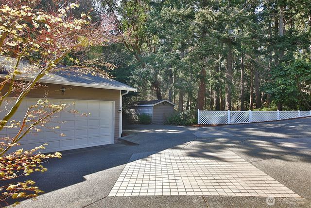 2693 North Bluff Road, Greenbank, WA 98253