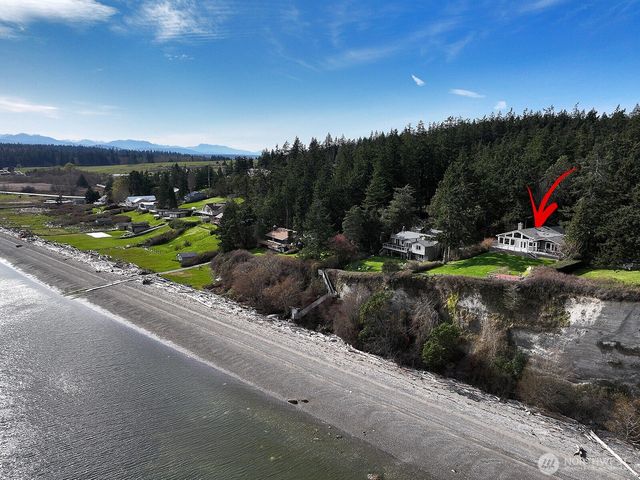 2693 North Bluff Road, Greenbank, WA 98253