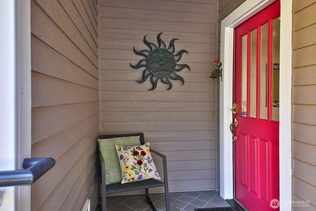 2693 North Bluff Road, Greenbank, WA 98253