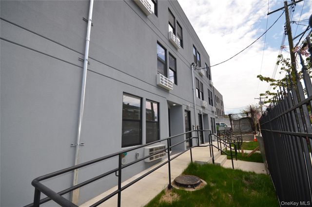 3542 Tiemann Avenue, Bronx, NY 10469