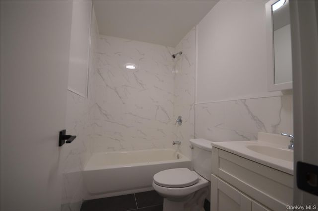 3542 Tiemann Avenue, Bronx, NY 10469
